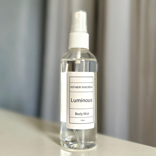 Luminous scented body mist