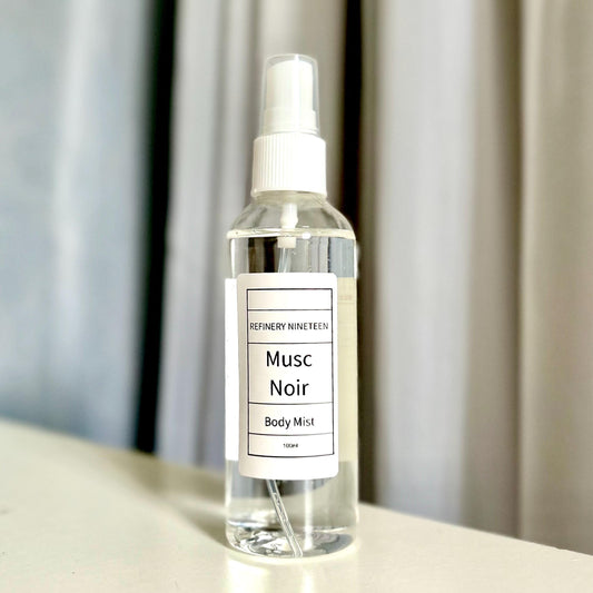 Musc Noir scented body mist